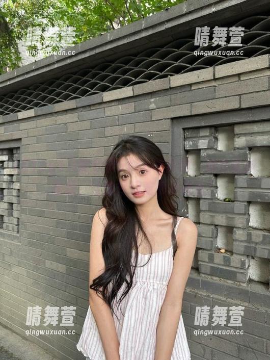 51cg 只需登录51cg吃瓜网,解锁最新视频,让你尽情吃瓜不掉队!
