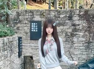 加入51cgw网页的吃瓜狂欢，和我一起分享八卦吧！