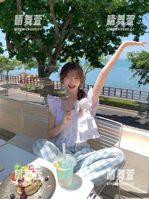 51黑料吃瓜网：在线畅游免费黑料世界，吃瓜从此无忧！