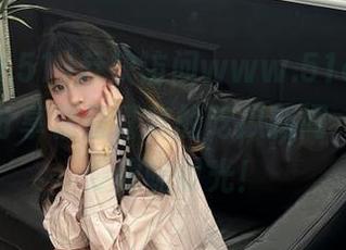 赶快访问www.51cg.fun官网，分享你最喜欢的吃瓜新闻，一起享受趣味时光！