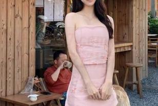 这些zztt87.ccm黑料真是太刺激了，永久的吃瓜之旅从未如此精彩！