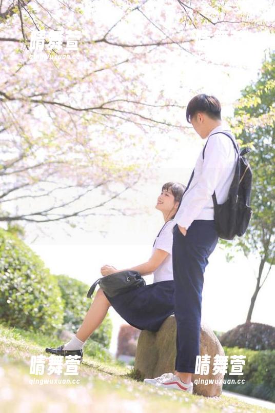 在“www.51吃瓜网”首页轻松分享和收藏那些爆笑的吃瓜趣事，乐享其间，欢乐无穷！