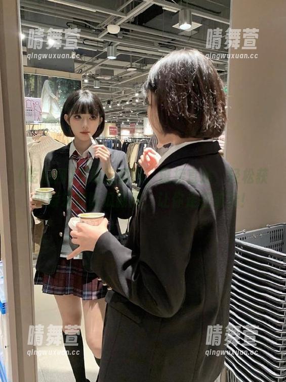 下载吃瓜网，链接直达，轻松获取娱乐圈吃瓜新闻，让你走在前沿！