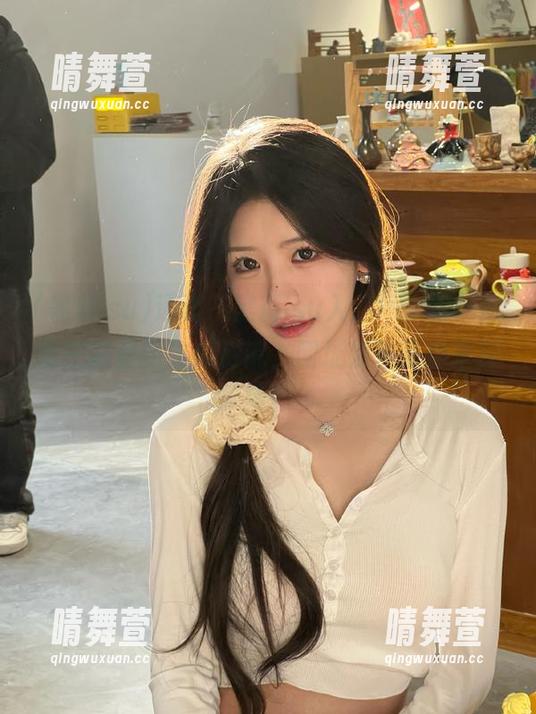 黑料.su 通过“黑料.su入口”,第一时间获取最新吃瓜资讯,网址发布等你来探索!