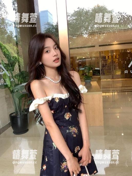 亲爱的，快来关注“黑料不打烊”网站传送门，精彩八卦等你来撩！