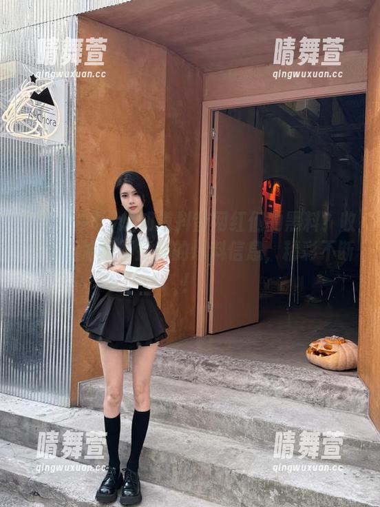 想知道抖音网红们的黑料？收藏黑料冲哥不打烊的爆料信息，精彩不断！