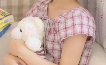 通过下载黑料在线观看，轻松获取当下热门新闻和真实黑料，不容错过！