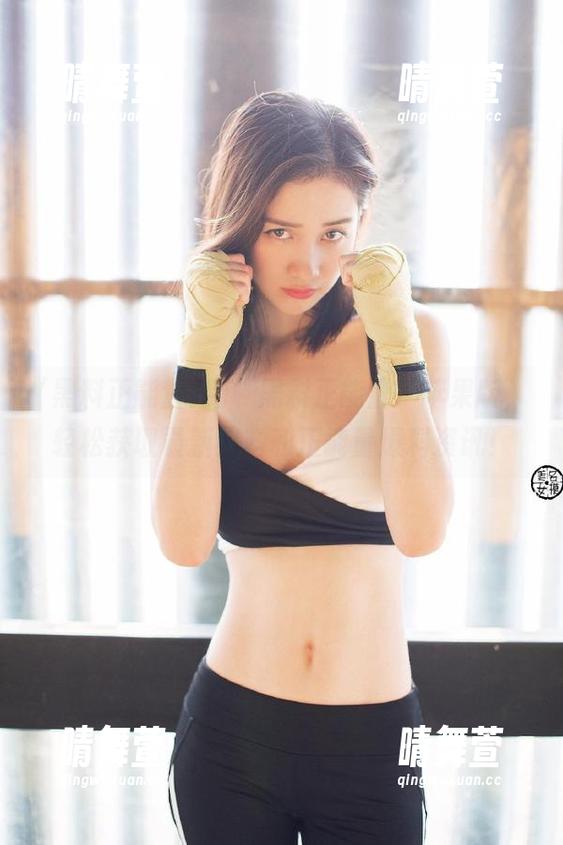 用“黑料正能量”苹果版，轻松获取最新黑料和正能量爆料资讯！