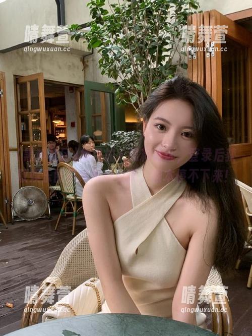 免费加入黑料社区，登录后获取娱乐圈最新黑料资讯，根本停不下来！